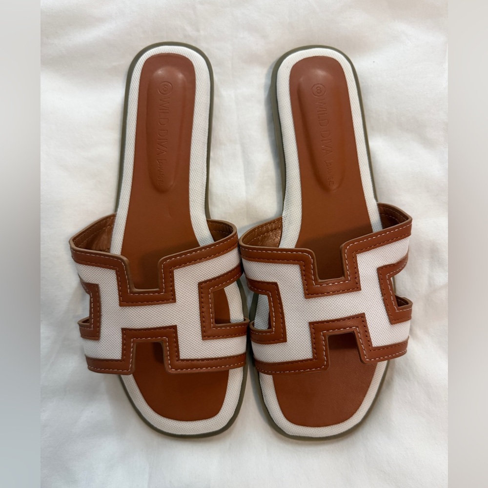 Wild Diva Tan and Cream Women's Slide Sandals